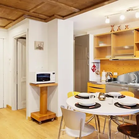 Squirrel House - Casa In Centro A 아파트 쿠르마예