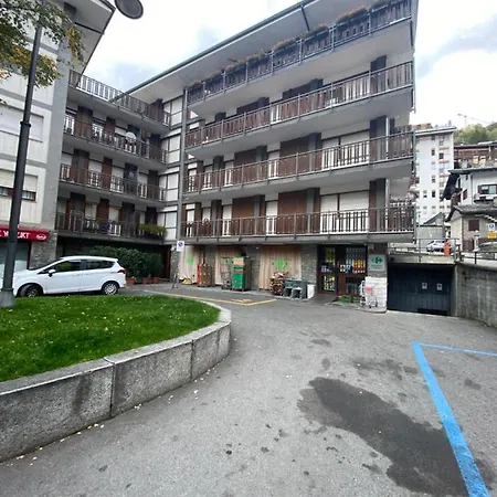 Squirrel House - Casa In Centro A * Courmayeur